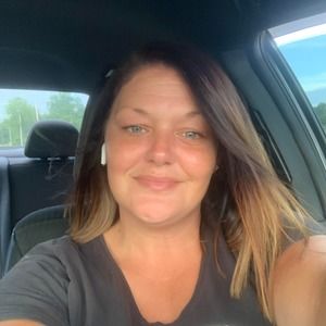 Meet your Posher, Pamela